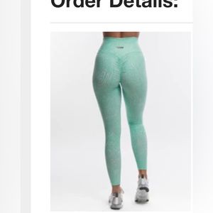 Echt Scrunch Rhythm leggings (THIS STYLE IS SOLD OUT). Women's xs